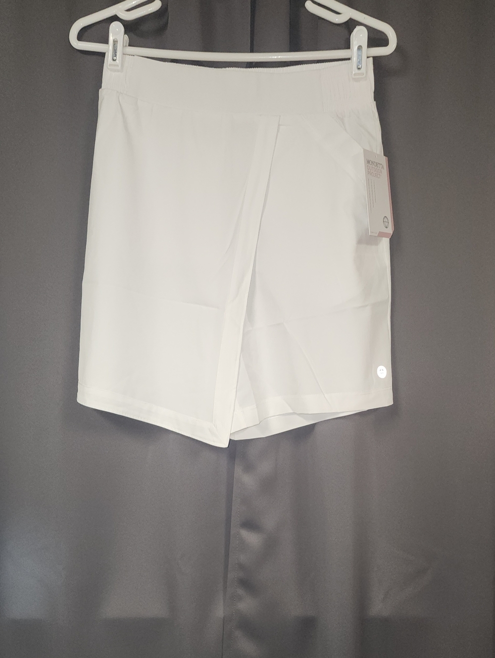 Mondetta White Athletic Skort with Side Pocket